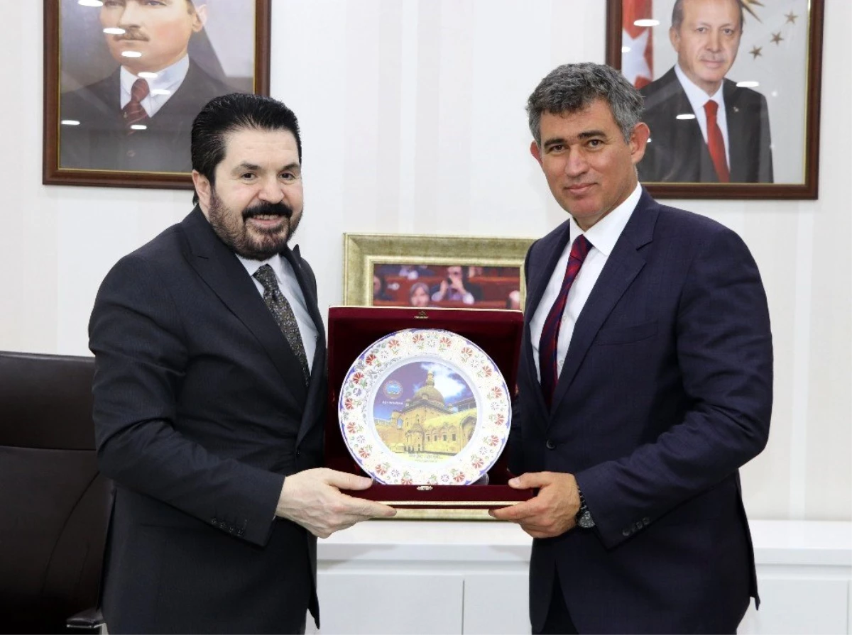 Metin Feyzioğlu, Ağrı Belediye Başkanı Sayan\'ı ziyaret etti