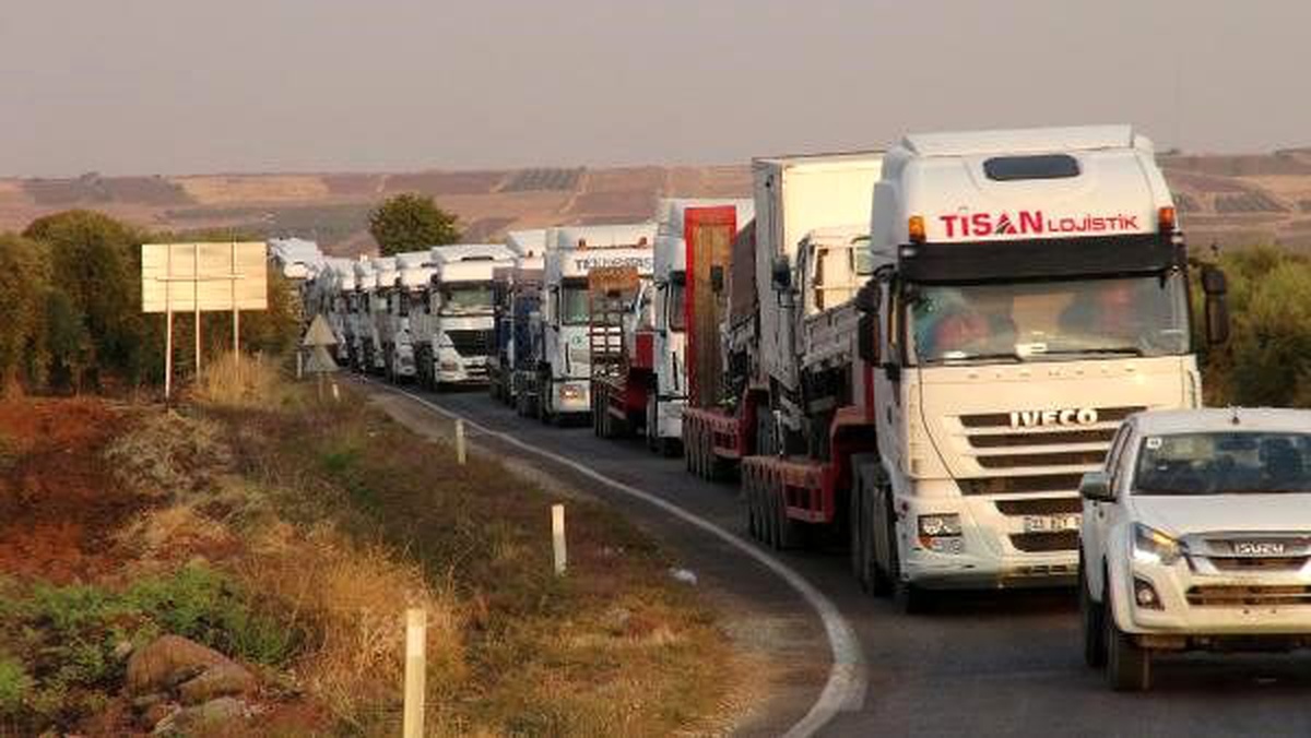 Suriye Milli Ordusu askerlerinin Şanlıurfa\'ya hareketi sürüyor
