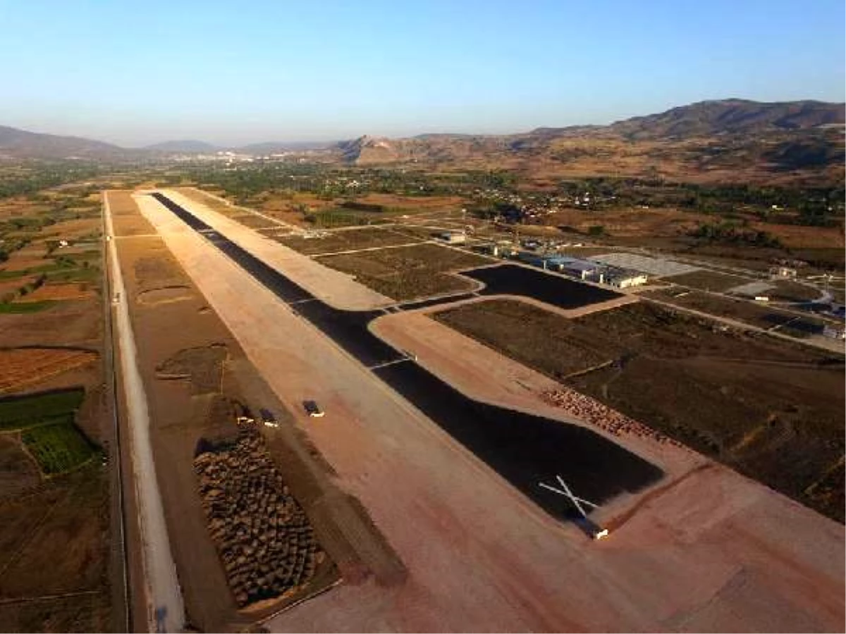 Tokat\'ta, yeni havaalanının yüzde 65\'lik kısmı tamamlandı
