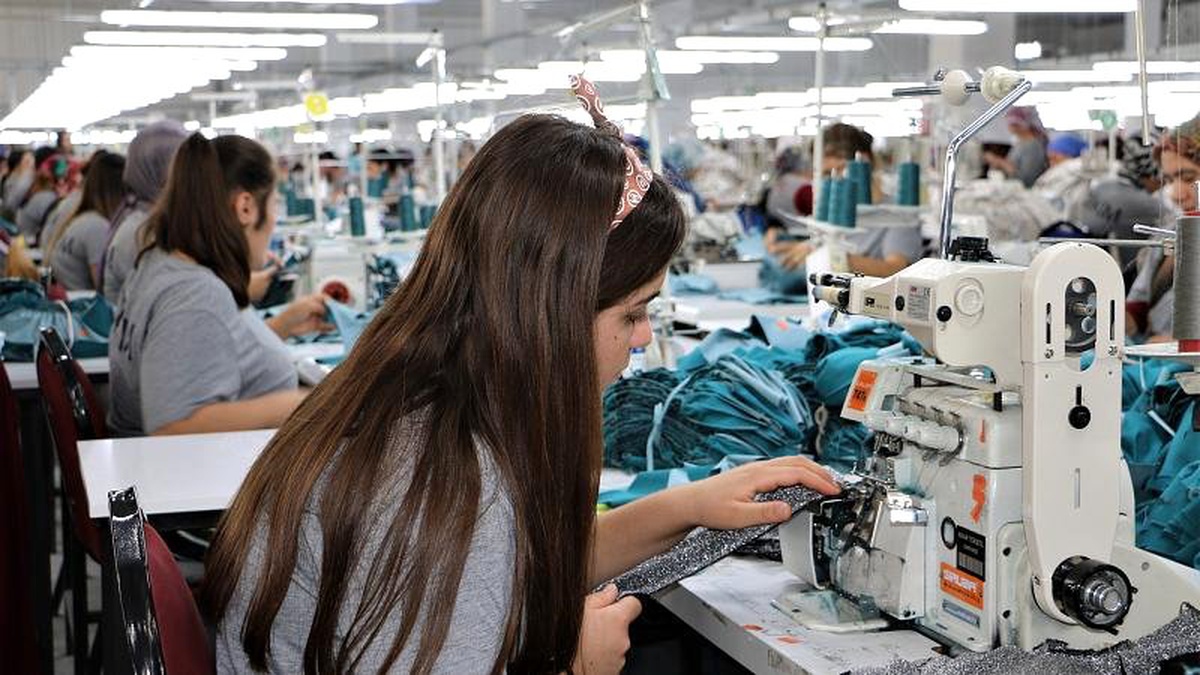 Türkiye\'de işsizlik oranı temmuzda geçen yılın aynı ayına göre 3,1 puan artışla yüzde 13,9 oldu