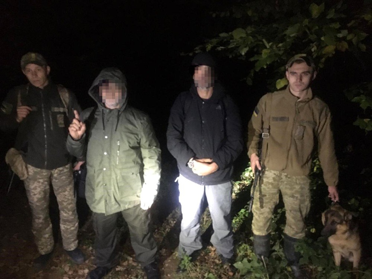 Ukrayna\'da 6 Türk vatandaşı sınırdan kaçak geçerken yakalandı