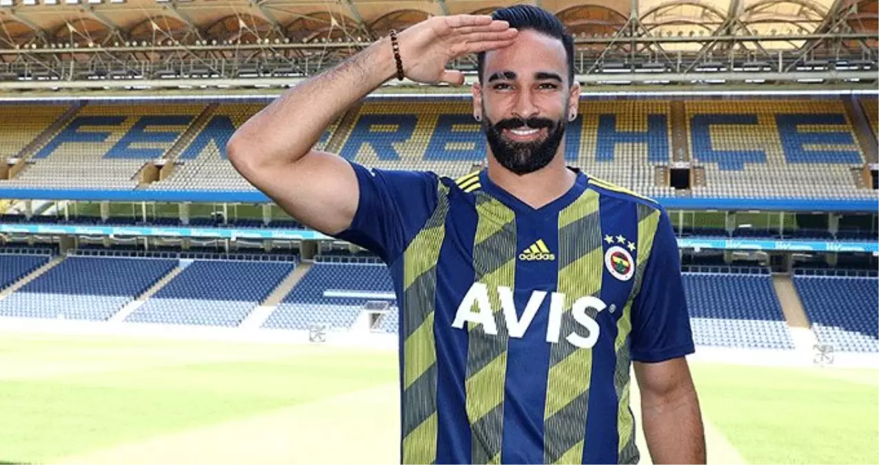 Adil Rami, asker selamını eleştiren Fransızlara ağzının payını verdi!