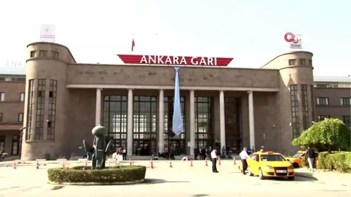 Ankara Garı prostat kanseri için mavi kravat taktı