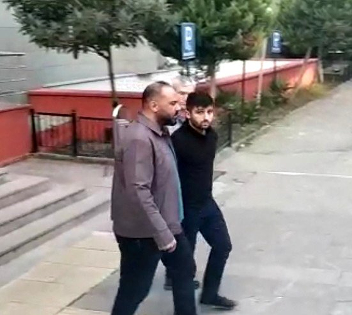 Balıkesir\'de sosyal medyadan terör propagandasına 1 tutuklama
