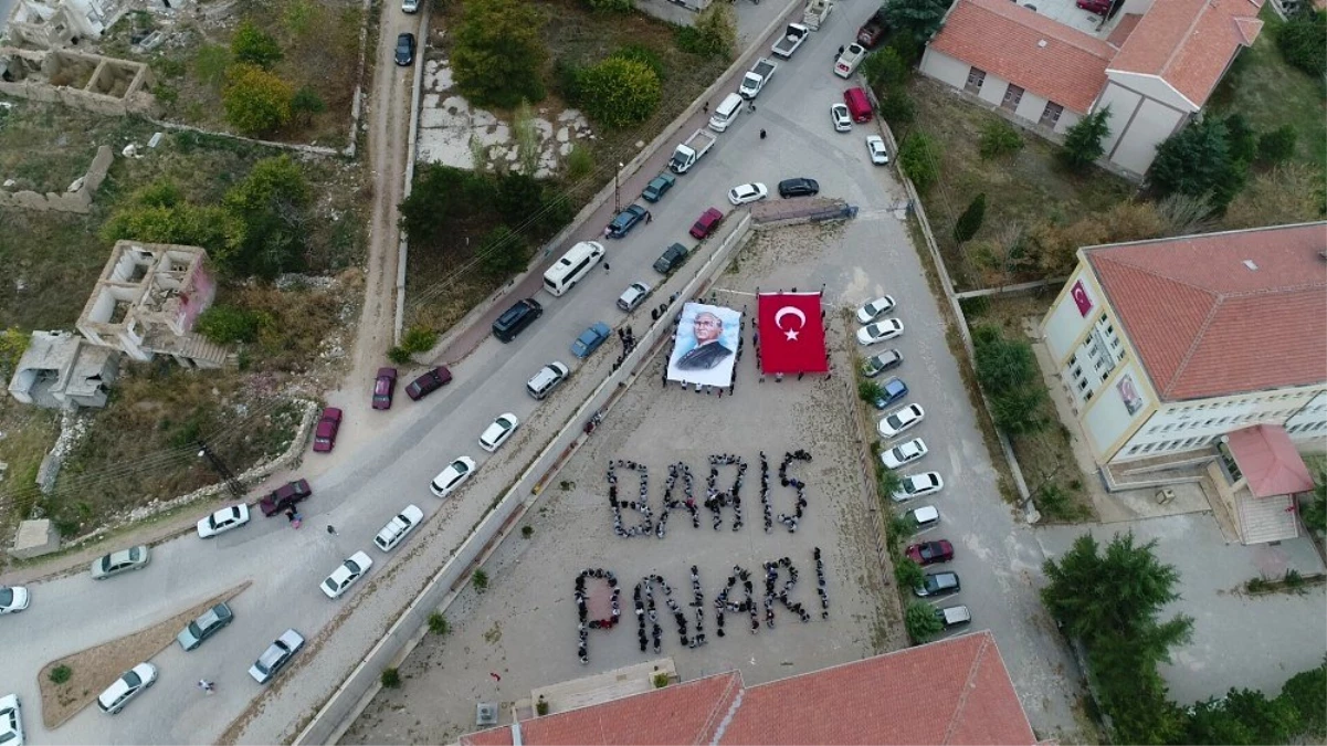 Barış Pınarı Harekatına katılan Mehmetçiğe cevizli destek