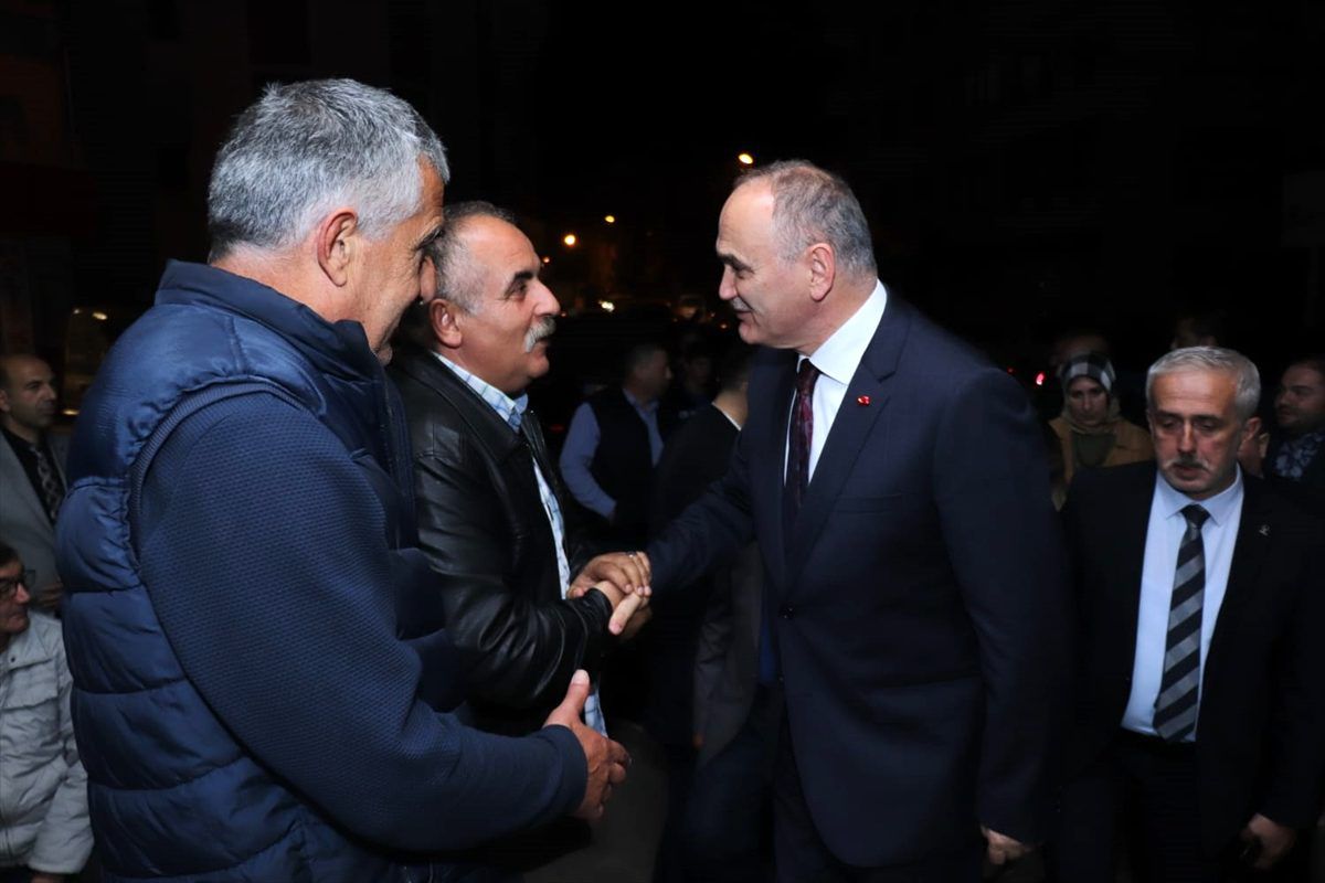 Başkan Özlü, mahalle ziyaretlerine devam ediyor
