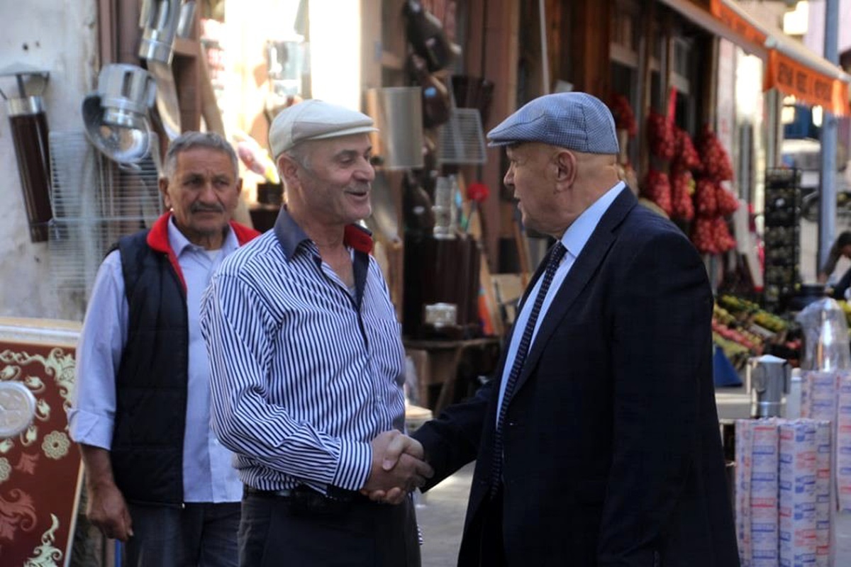 Başkan Pekmezci\'den esnaf ziyareti
