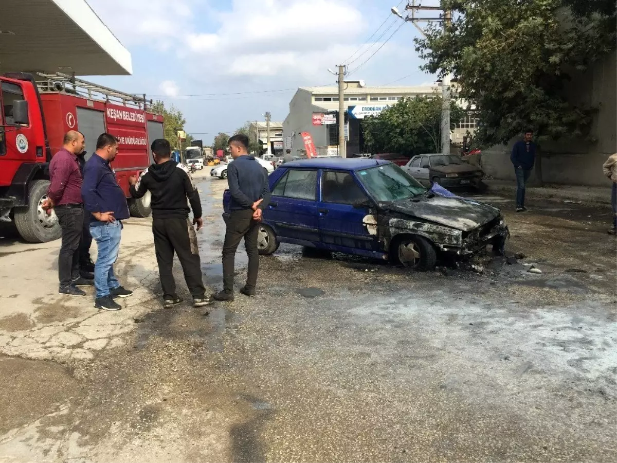 Benzin istasyonunda bir anda alev aldı