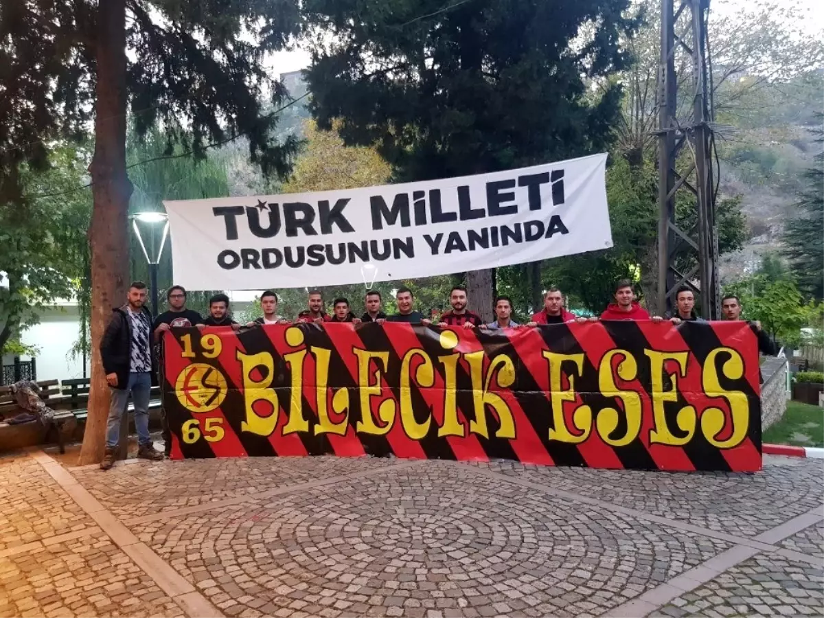 Bilecik\'teki Eskişehirli öğrenciler şehitler için mevlit okuttu