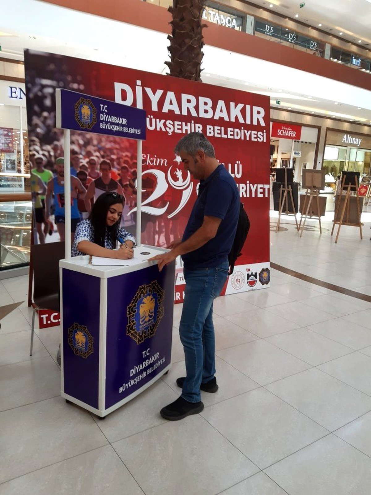 Büyükşehir Belediyesi\'den ödüllü Cumhuriyet Koşusu