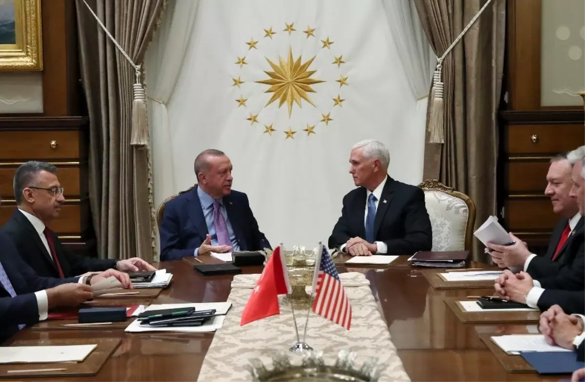 Cumhurbaşkanı Recep Tayyip Erdoğan\'ın ABD Başkan Yardımcısı Mike Pence\'i kabulü sona erdi.