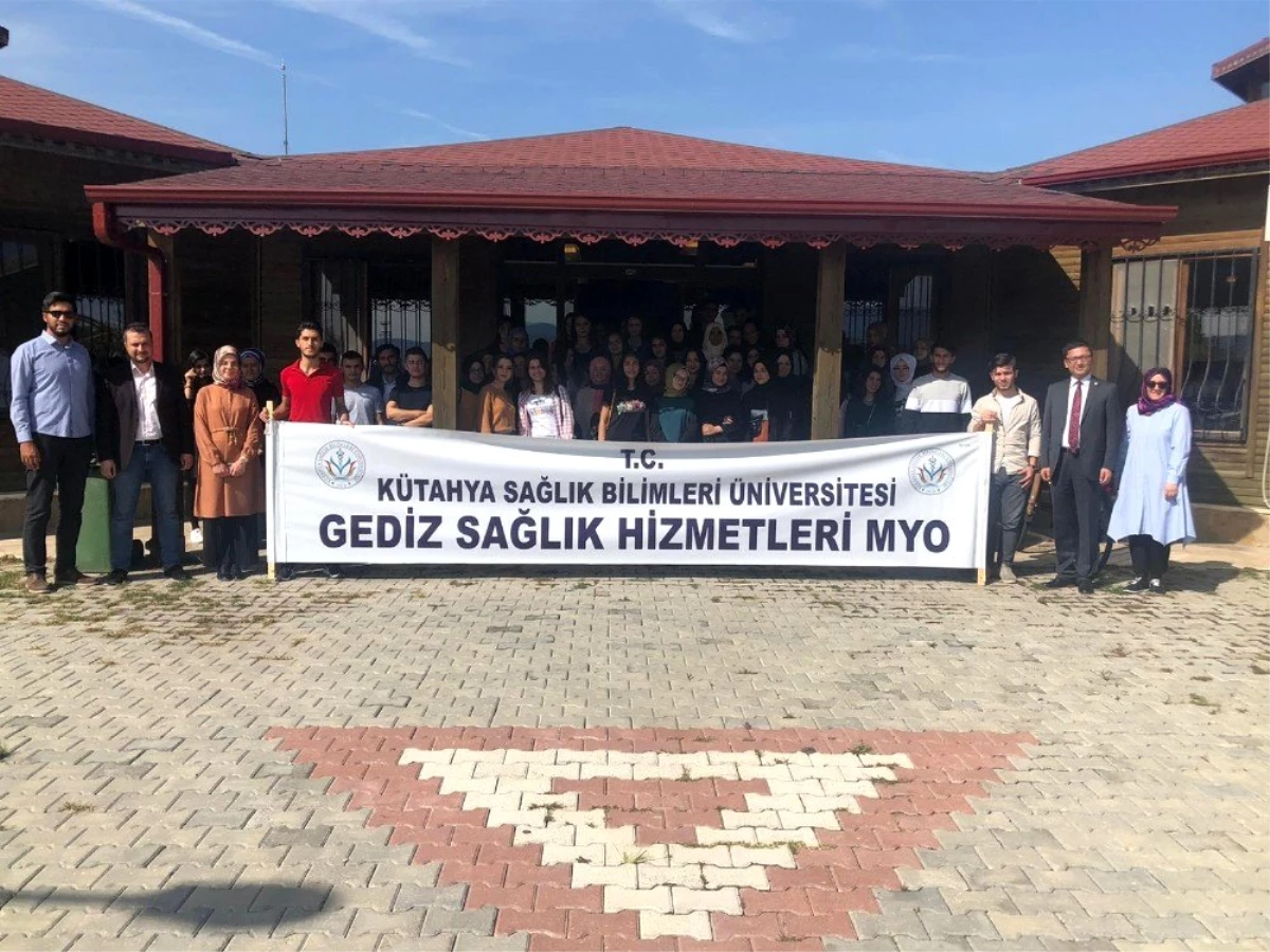 Gediz\'de \'Madde bağımlılığından korunma\' konulu seminer