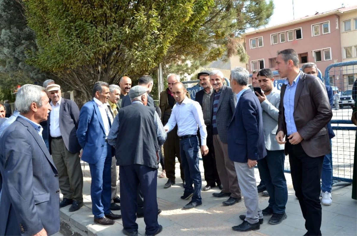 Hakkari ve Yüksekova belediye başkanları tutuklandı