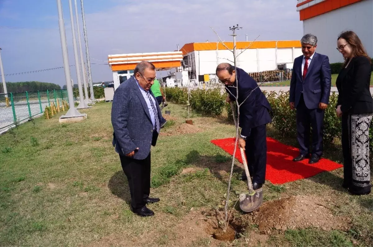 HasTavuk üretim tesislerinin kapılarını Japonya Başkonsolosluğuna açtı