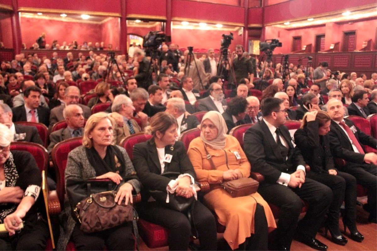 Hayatını kaybeden iki eski bakan Orhan Birgit ve Ali Topuz için Kadıköy\'de tören düzenlendi