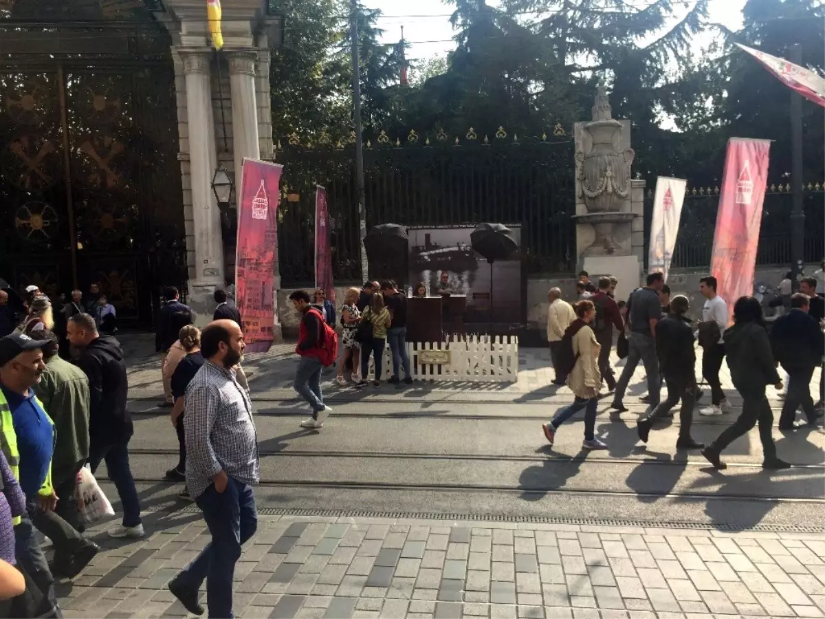 İstiklal Caddesi\'nde Ara Güler etkinliği