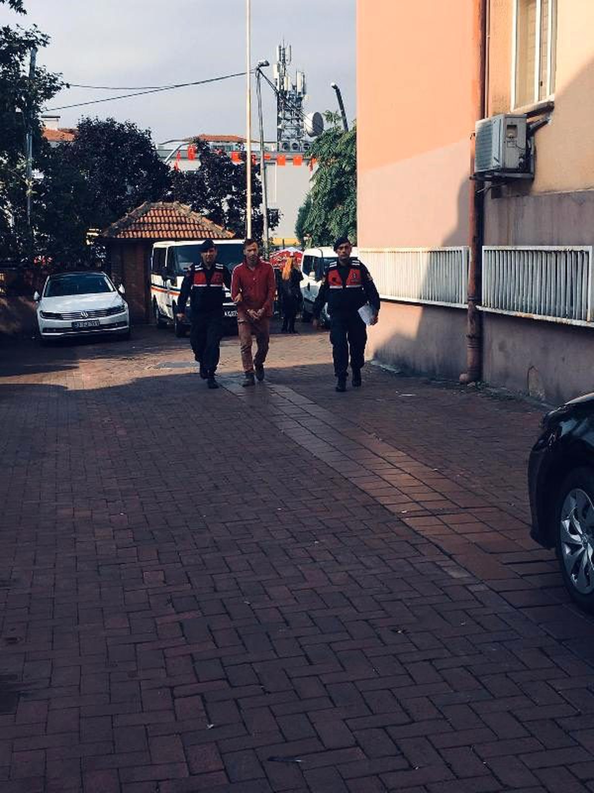 İşyerinden hırsızlık yapınca tutuklandı