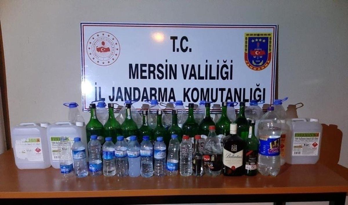 Mersin\'de 47.5 litre sahte içki ele geçirildi