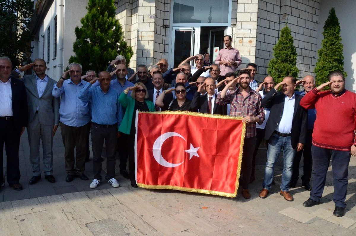 Muhtarlardan Mehmetçiğe destek