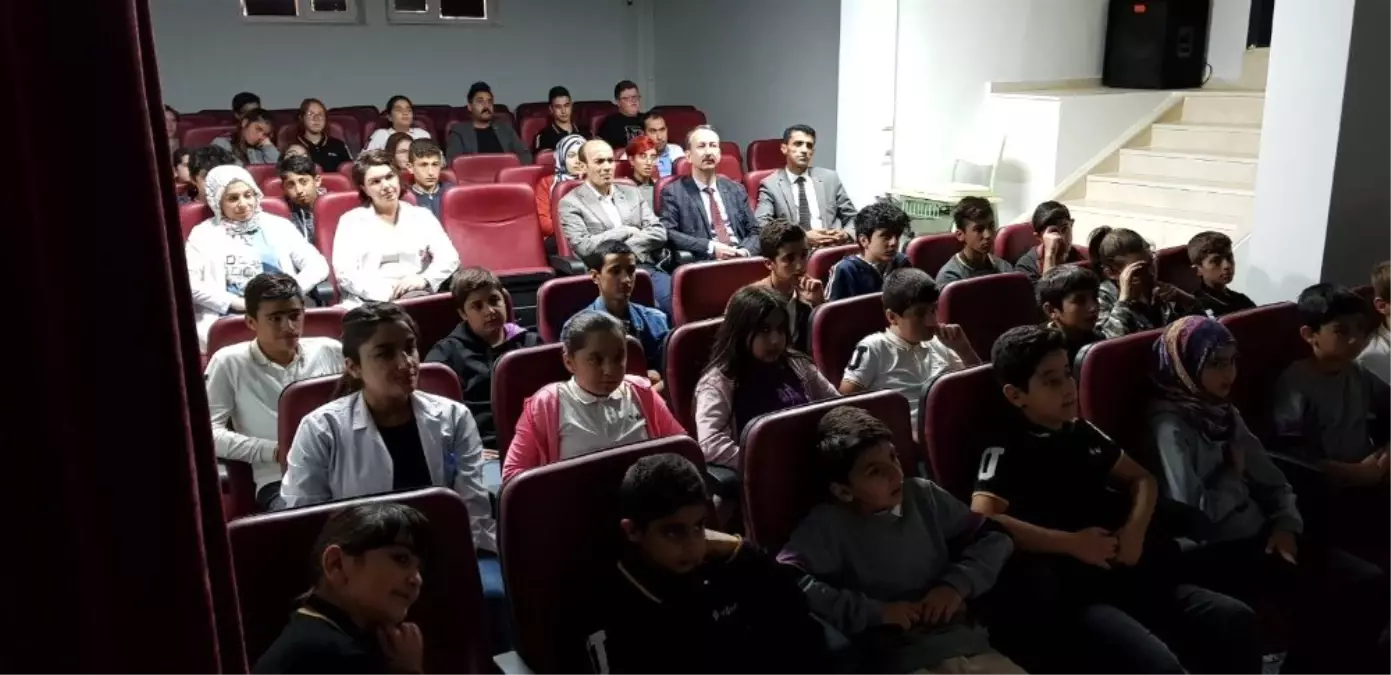 Öğrenciler ürün güvenliği eğitici çizgi filmlerle öğreniyor