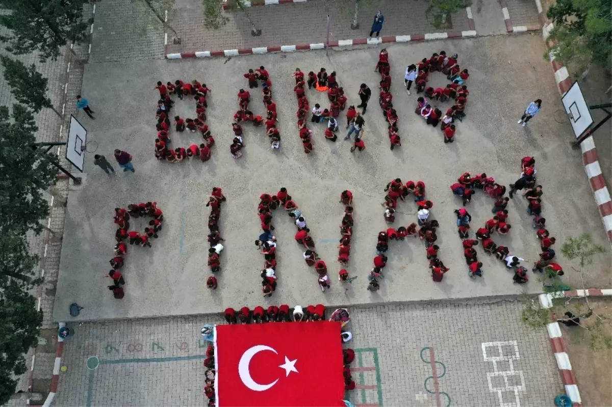 Öğrencilerden Mehmetçiklere asker selamı