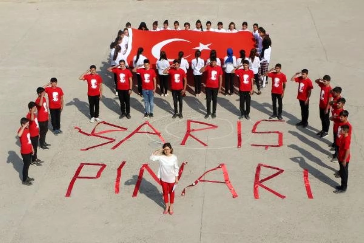 Silopili öğrencilerden Barış Pınarı\'na komando marşıyla destek