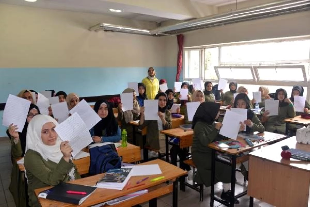 Suriyeli öğrencilerden Mehmetçiğe mektup