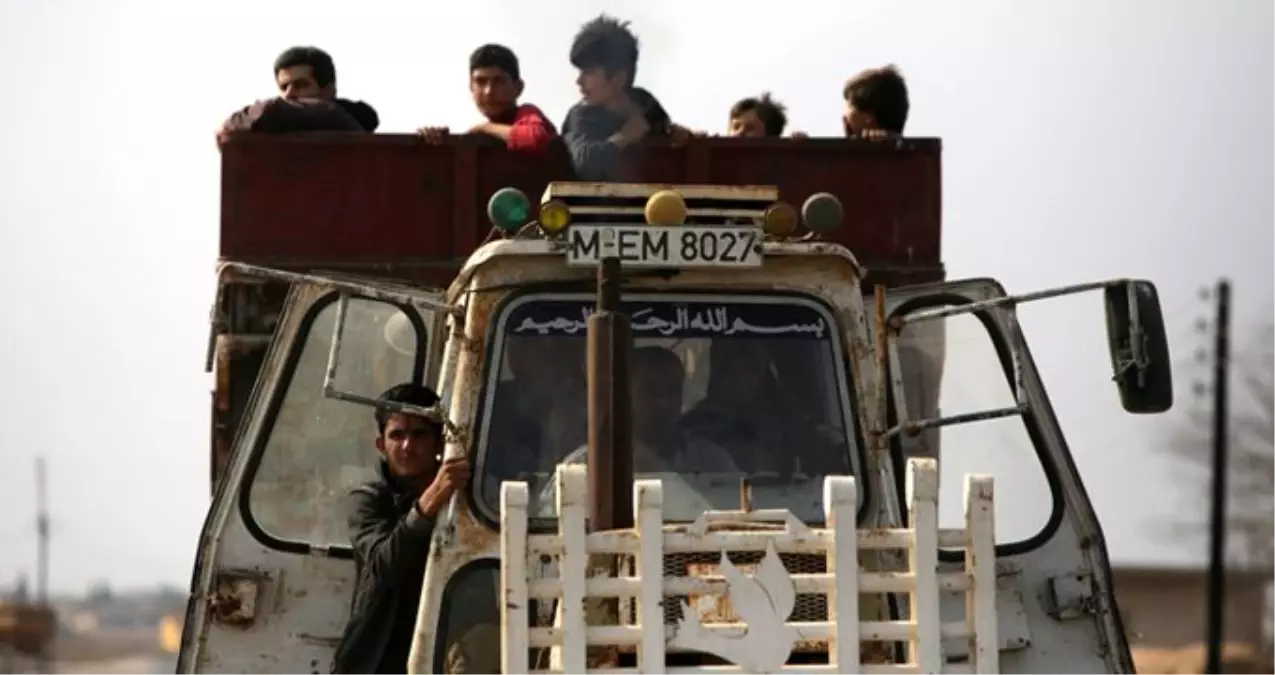 Tel Abyadlıların Barış Pınarı ile terörden arındırılan ilçelerine dönüşü sürüyor