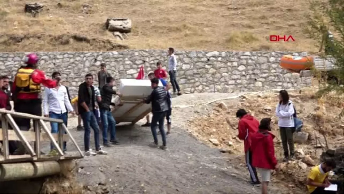 Van-türkiye rafting şampiyonası 2\'inci ayak yarışmaları bahçesaray\'da başladı