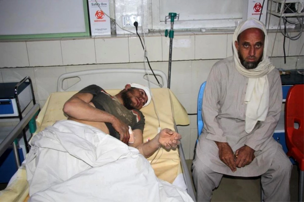 Afganistan\'daki patlamada ölü sayısı 62\'ye yükseldi