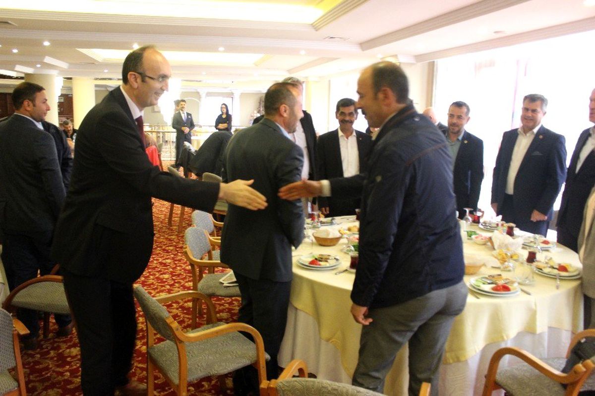 Bandırmalı muhtarlar bir araya geldi