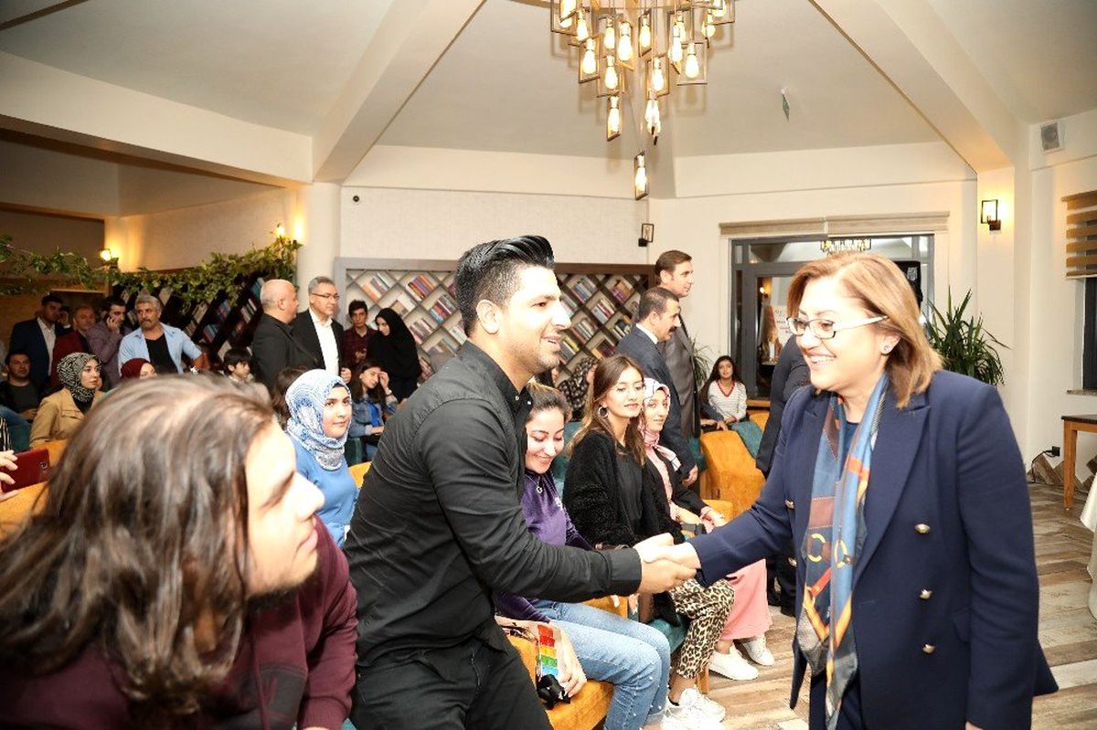 Başkan Şahin, üniversite öğrencileriyle buluştu