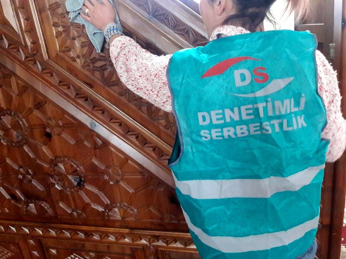 Cami ve çevre temizliği hükümlülere emanet