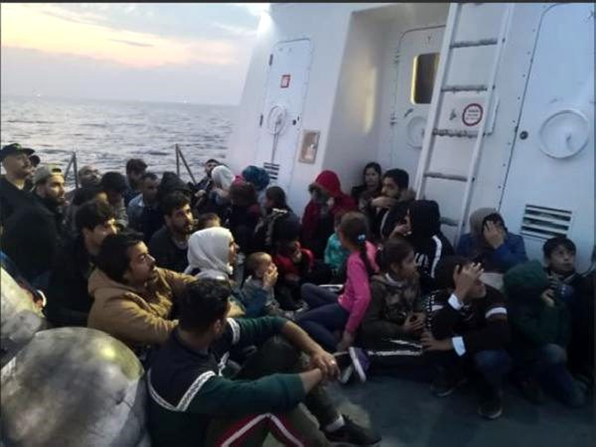 Didim açıklarında 43 göçmen yakalandı
