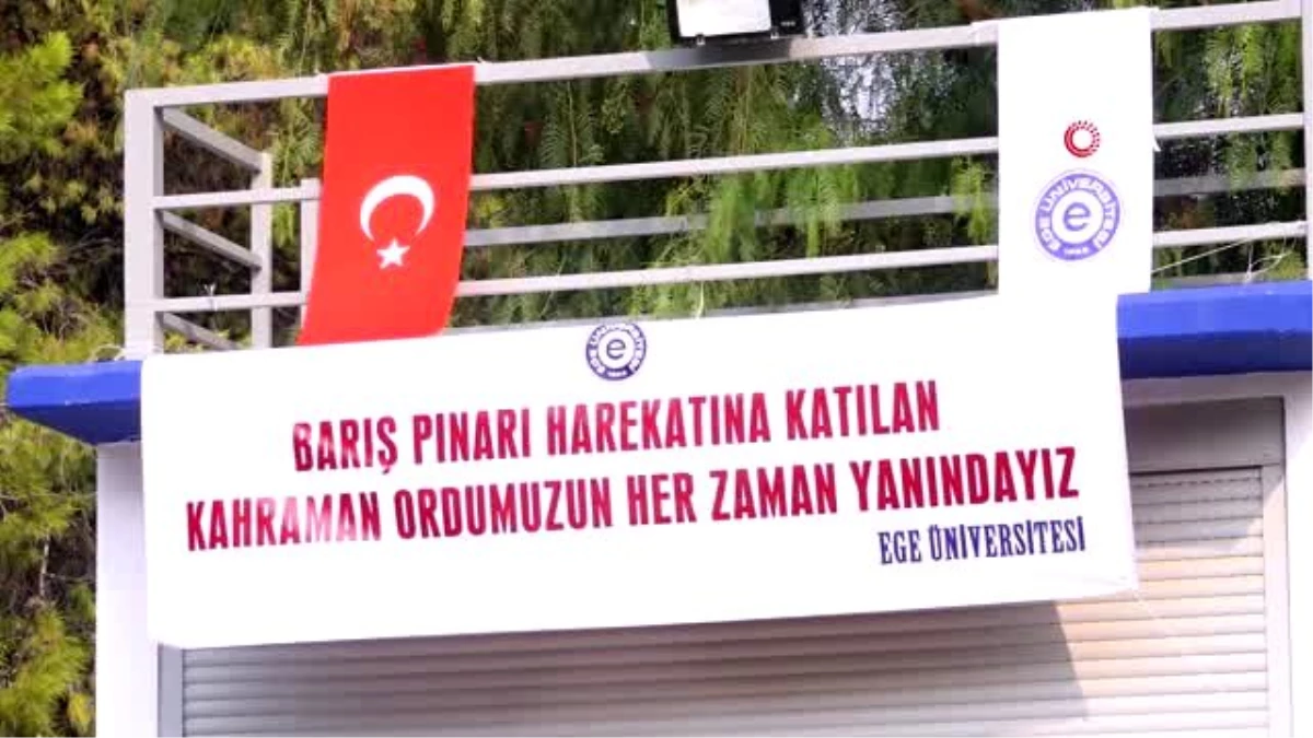 Ege Üniversitesi ailesi Mehmetçiğe \'asker selamıyla\' destek verdi