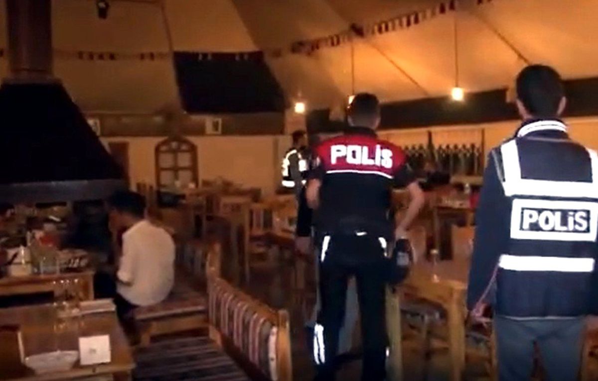 Gaziantep\'te 250 polisle dev uygulama