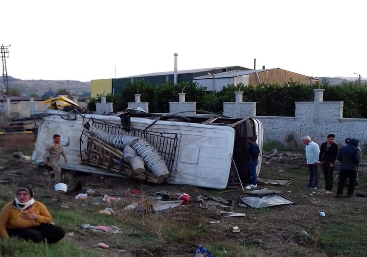 Hatay\'da trafik kazası: 20 yaralı