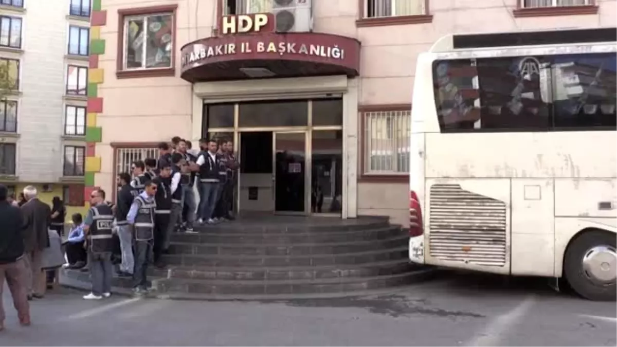 HDP\'liler Diyarbakır annelerinin oturma eylemini engellemek istedi