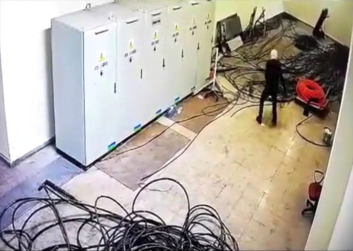 Hırsızlar, bin 150 saatlik kamera kaydı izlenerek yakalandı