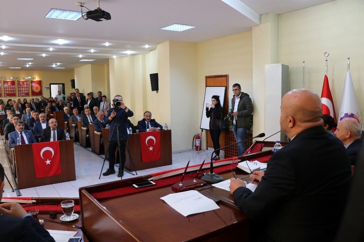 İl Genel Meclisi Mehmetçik için olağanüstü toplandı