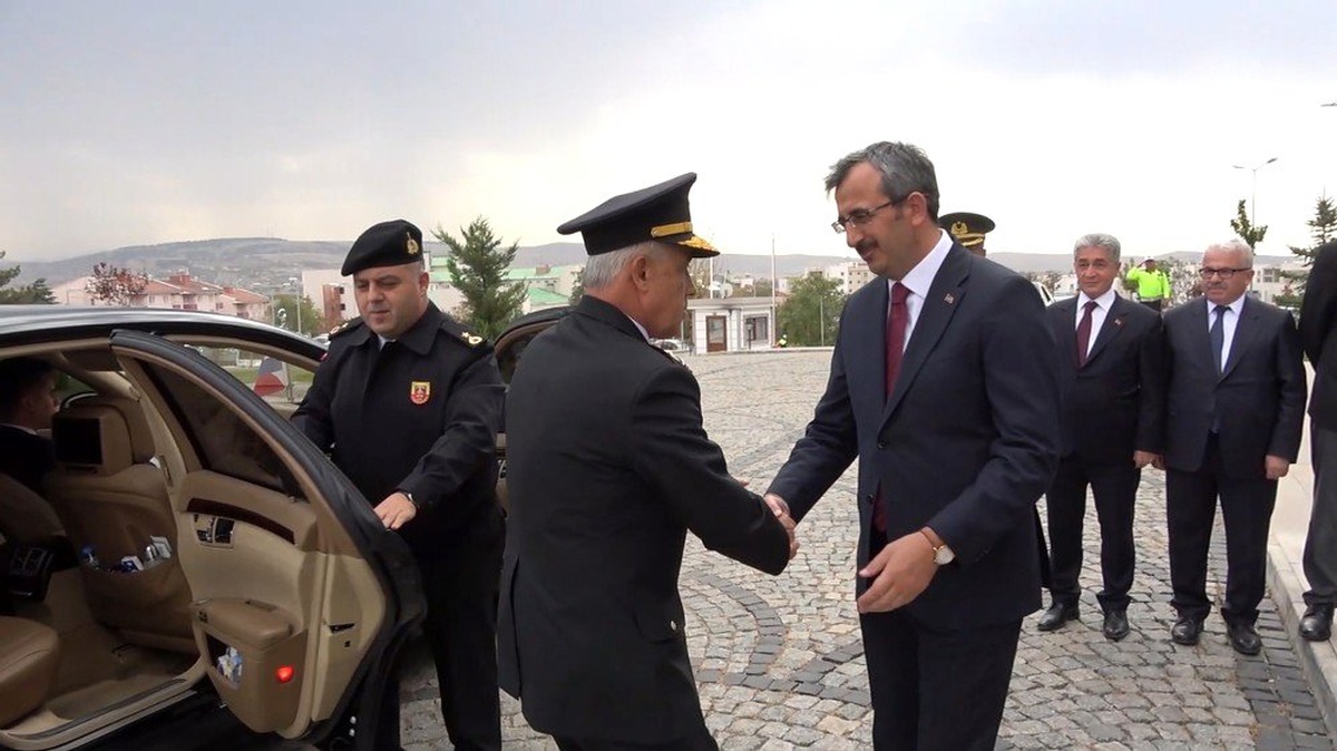 Jandarma Genel Komutanı Orgeneral Çetin Kırıkkale\'de