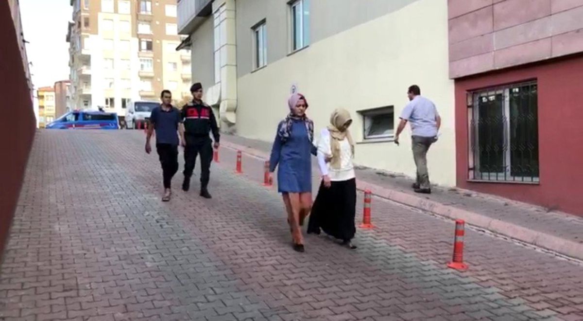 Jandarmadan DEAŞ\'a darbe: 5 gözaltı