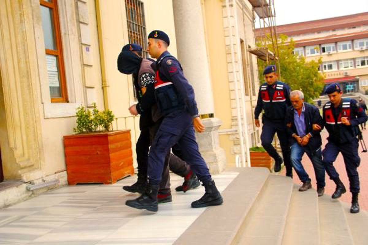 Kaçak kazı yapan şahıslara suçüstü