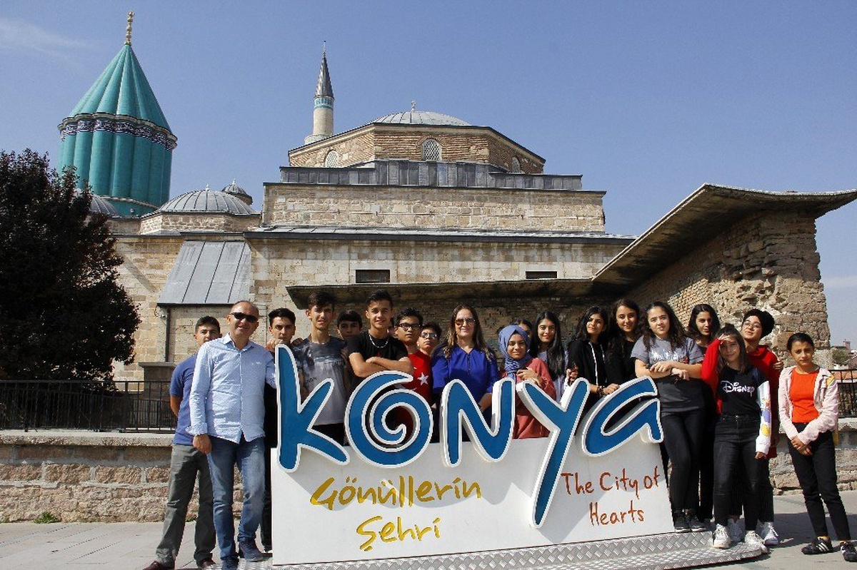 Kayseri Emniyetinden Öğrencilere Tarihi ve Kültürel Gezi
