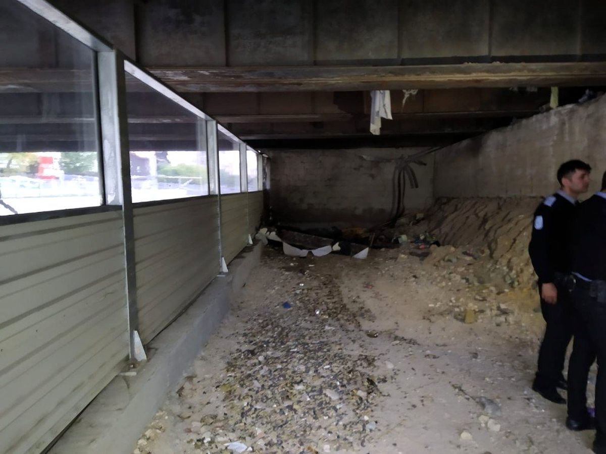 Köprü altındaki yangın Marmaray seferlerini aksattı