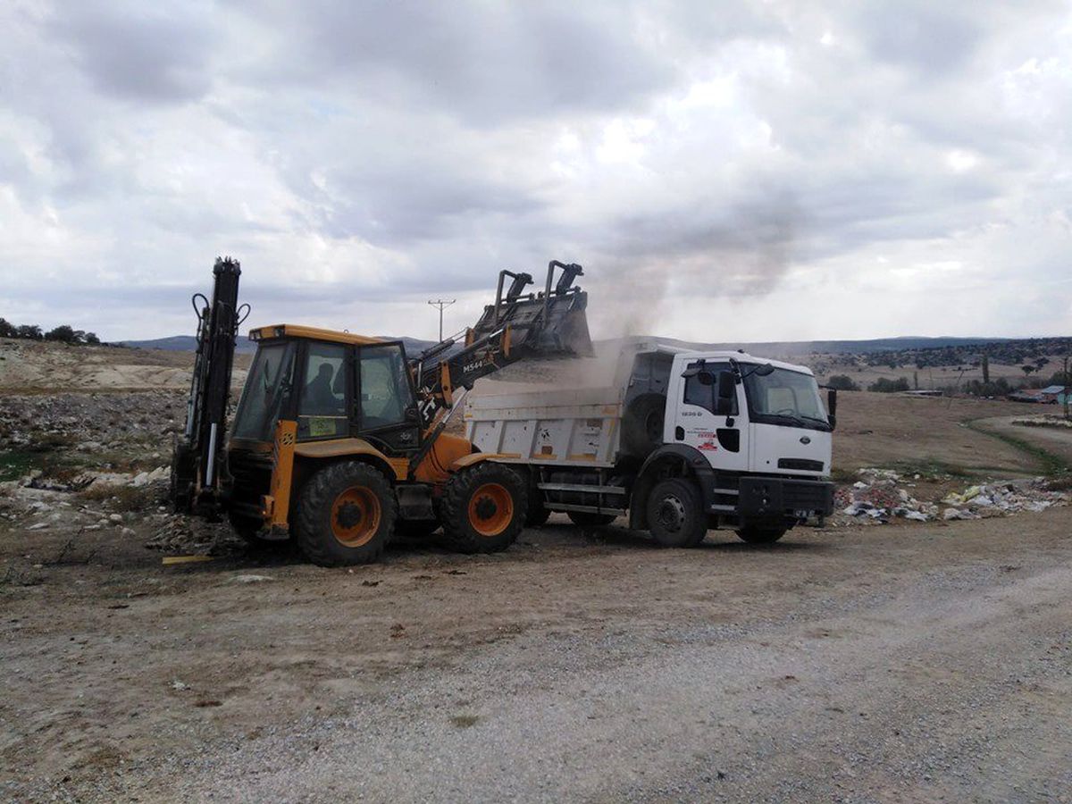 Köy yolunda geçiş için çalışma başlatıldı