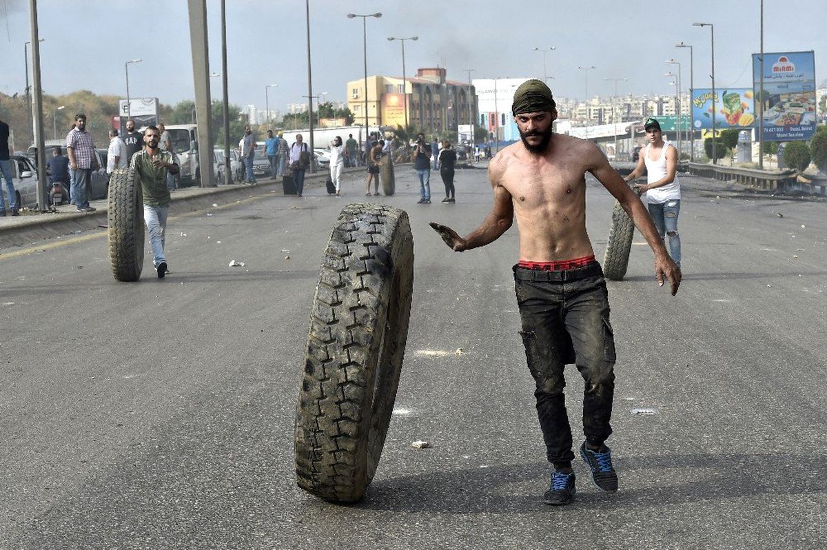 Lübnan\'da protestoculara ateş açıldı: 1 ölü, 7 yaralı