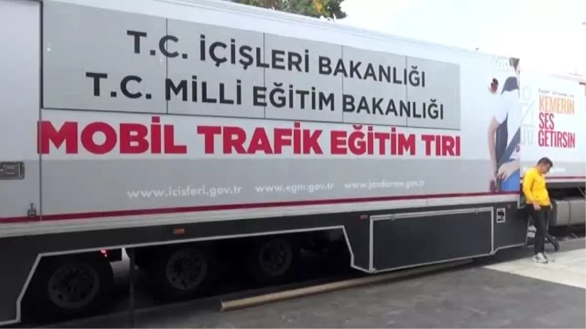 Mobil Trafik Eğitim Tırı, Afyonkarahisar\'da