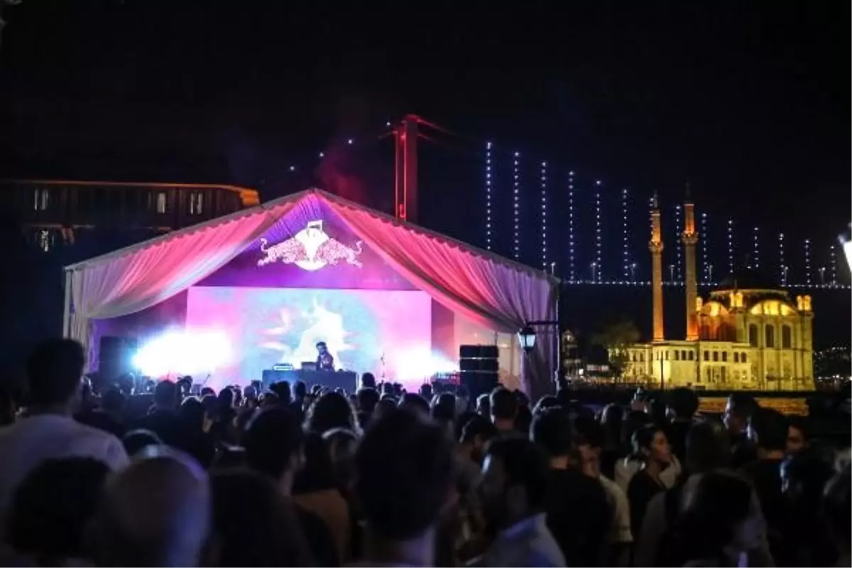 Red Bull Music Festival İstanbul\'u müzikle ele geçirdi