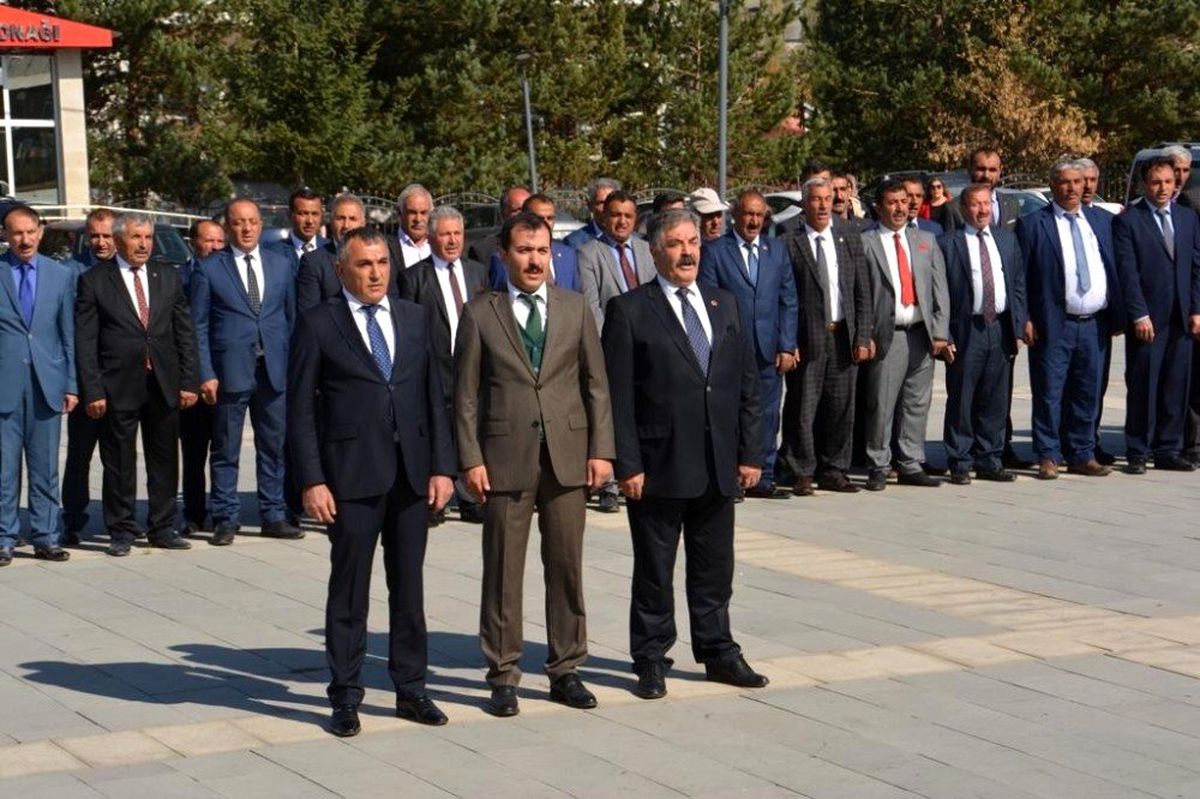 Sarıkamış\'ta Muhtarlar Günü kutlandı